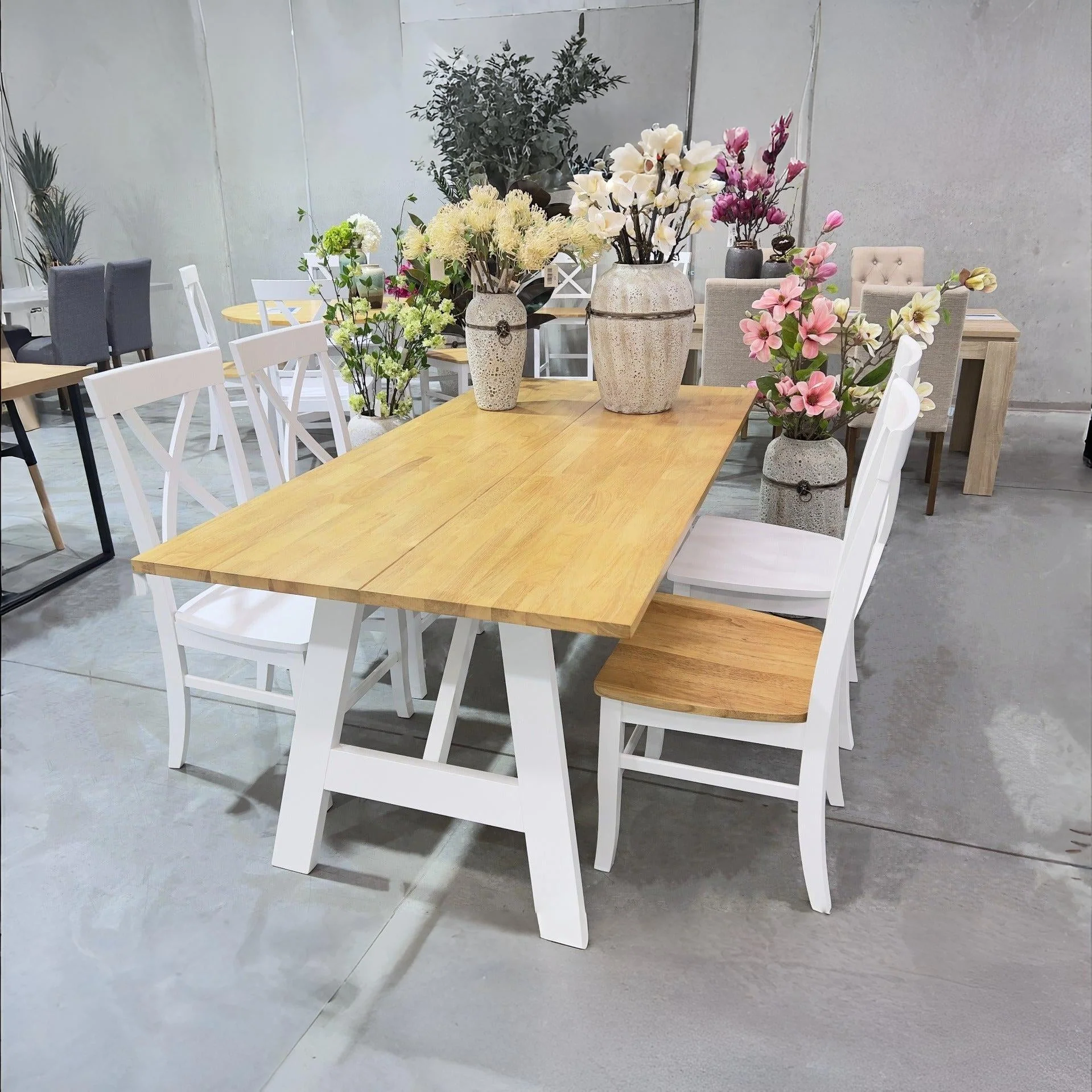 Bali 6 Seater Dining Table - Oak - Image 3