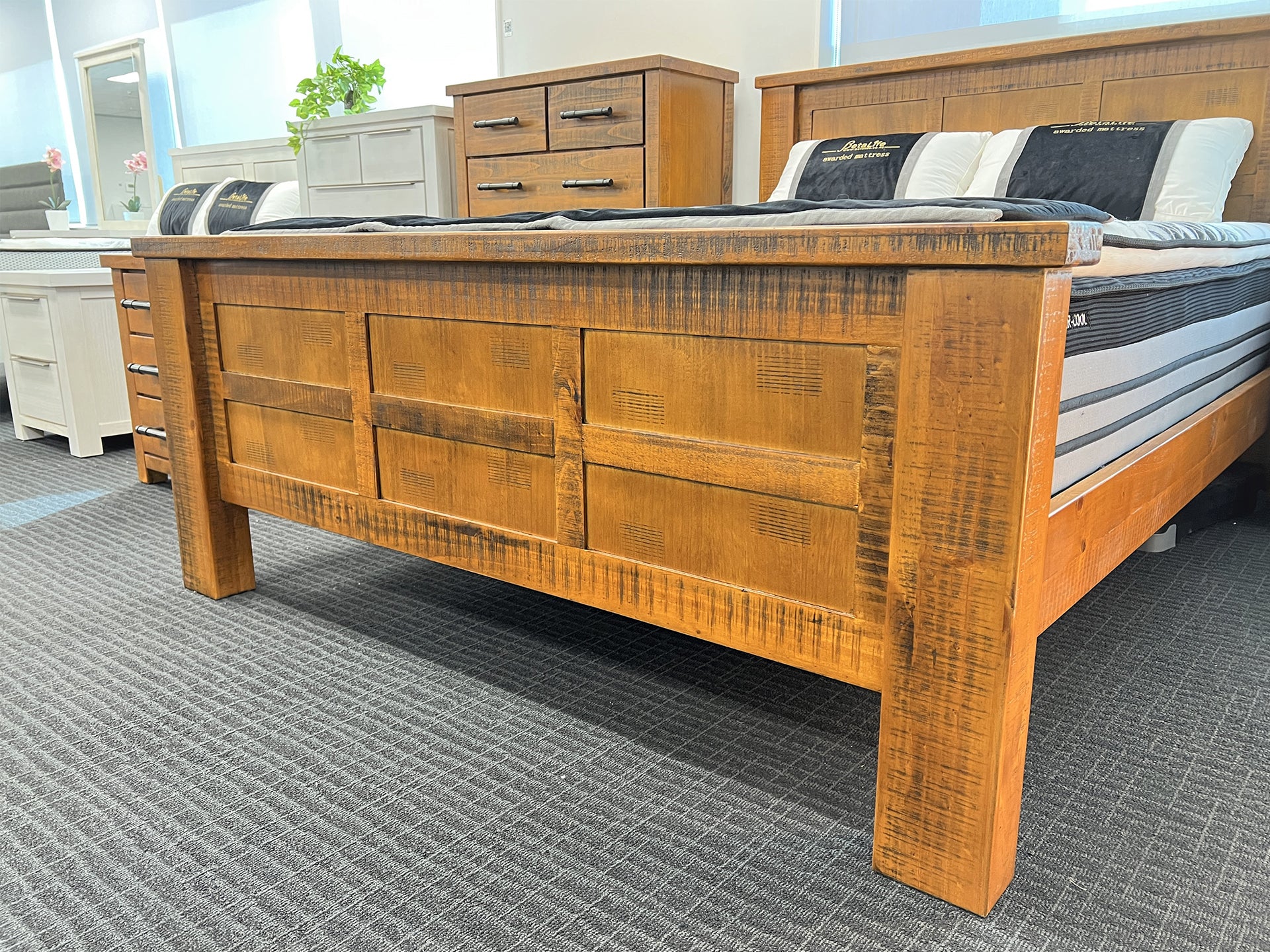 Chicago Solid Wood Queen Bed Frame - Brown - Image 4
