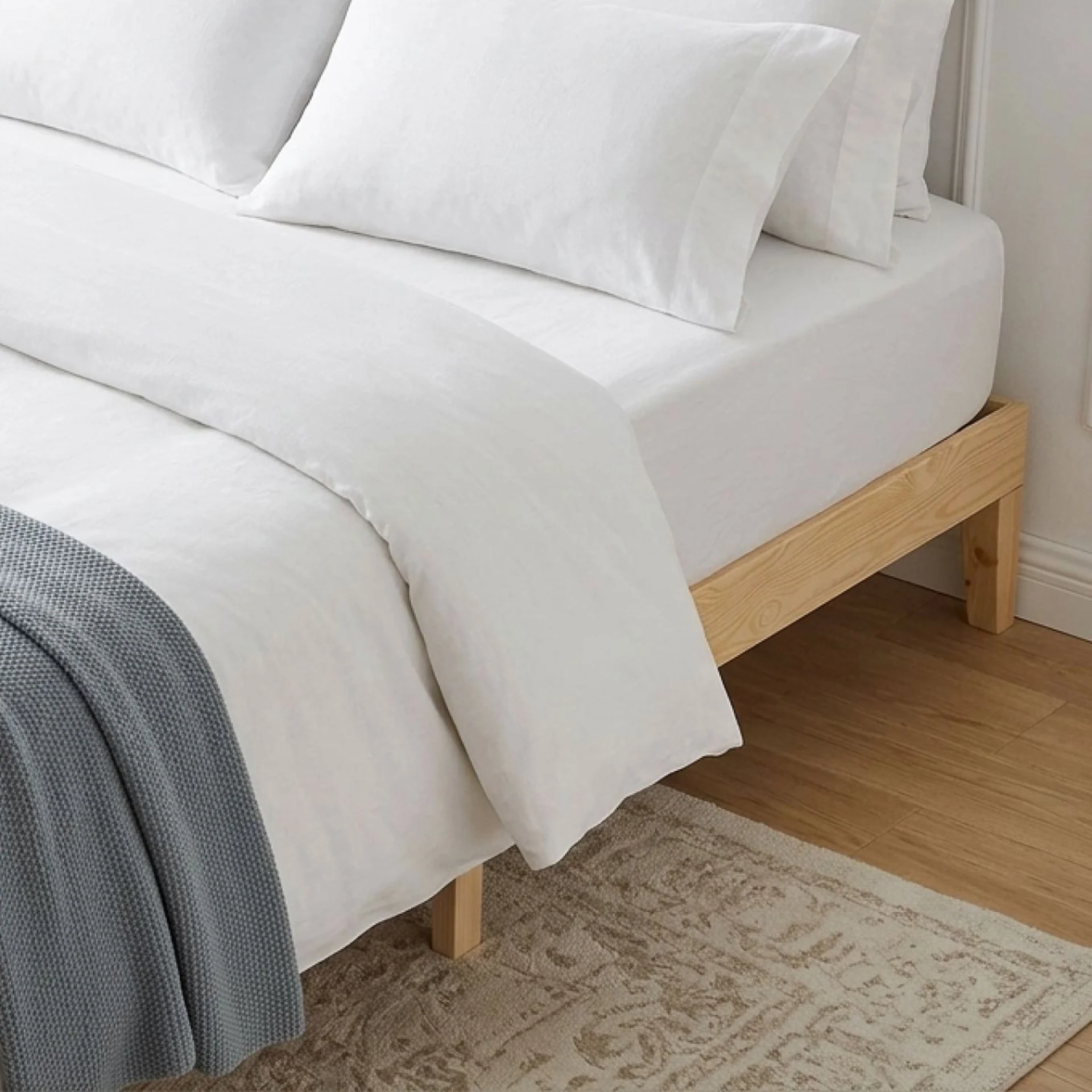 Creise King Wooden Bed Frame - Light Oak - Image 5
