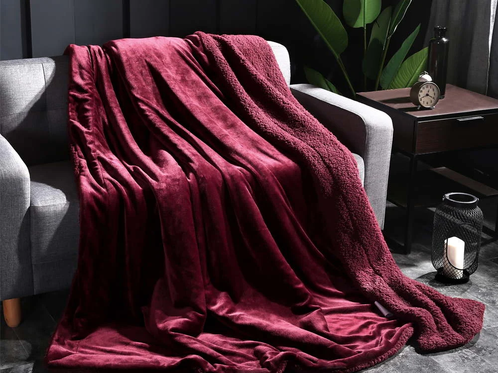 Double Layer Warm Fleece Blanket Throw Blanket - MAROON RED - Image 2